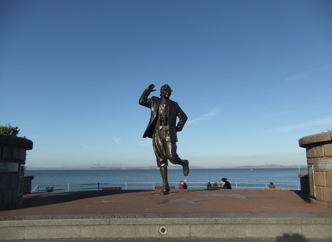A statue of Eric Morecambe